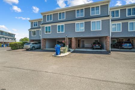 706 Harbour Cv, Somers Point, 08244