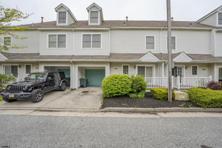 19 Clipper Ct, Atlantic City, 08401