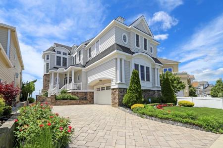 504 Shore Dr, Brigantine, 08203