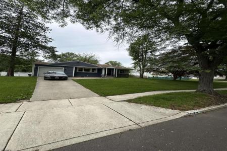1634 Bowling Green Dr, Cherry Hill, 08003