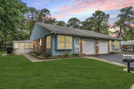 11 Lexington Dr, Manchester Township, 08759