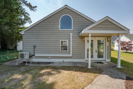 611 1st, Somers Point, 08244