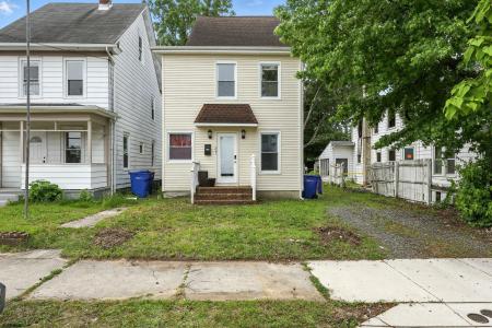 221 Howard, Millville, 08332