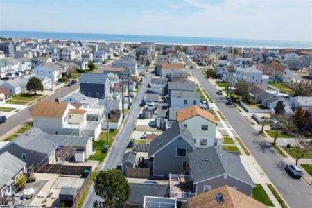 222 39th St So, Brigantine, 08203