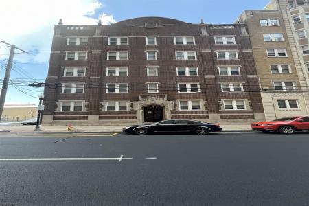 33 Iowa, Atlantic City, 08401