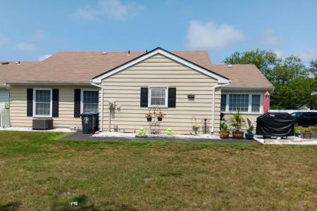 17 Dover Walk, Toms River, 08753