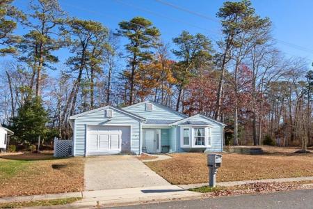 143 Valley Forge Dr, Little Egg Harbor, 08087