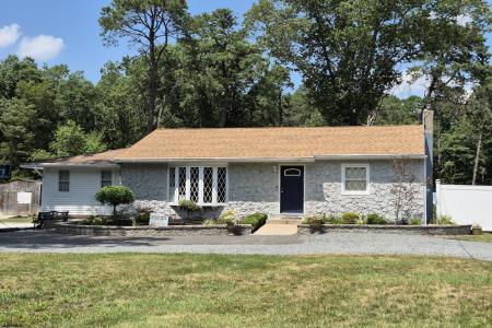 239 Blue Anchor, Sicklerville, 08081