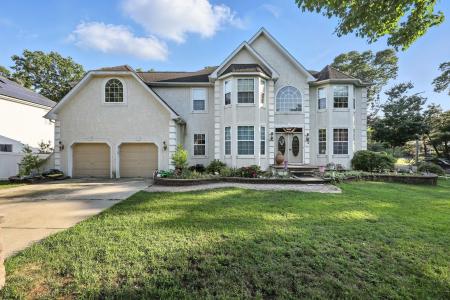 114 Brettwood Dr, Egg Harbor Township, 08234