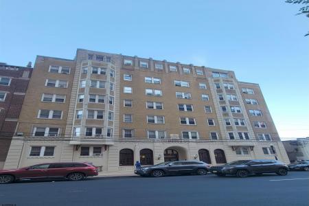 37 Iowa, Atlantic City, 08401