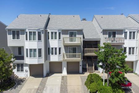 17 Coquille, Brigantine, 08203