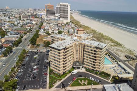 101 Raleigh, Atlantic City, 08401