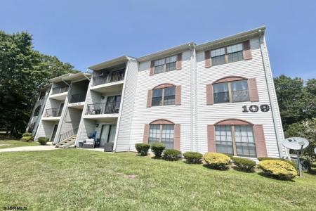 232 Colonial Court, Galloway Township, 08205