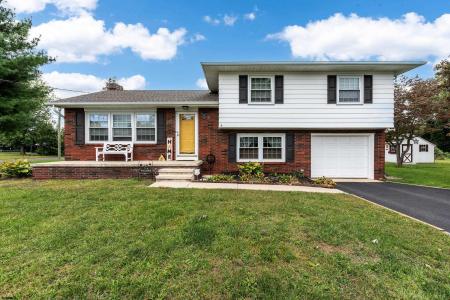 584 Overbrook Rd, Vineland, 08360
