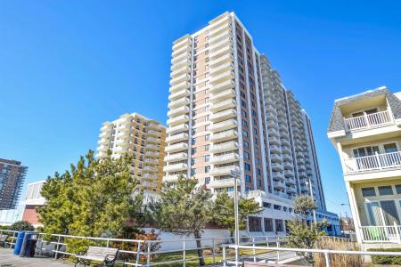 100 Berkley Sq, Atlantic City, 08401