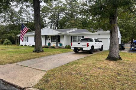 726 Blenheim Ave, Absecon, 08201