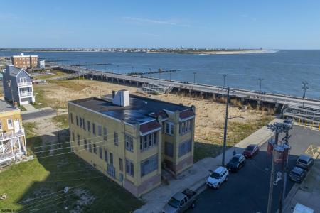 111 Oriental Ave, Atlantic City, 08401