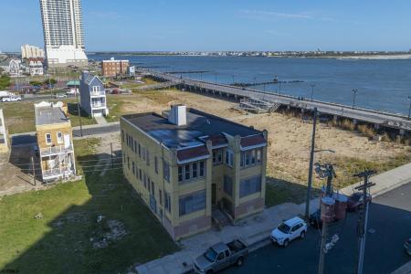 111 Oriental Ave, Atlantic City, 08401