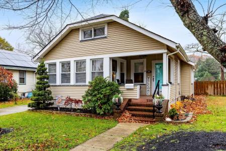 110 Poplar Ave, Linwood, 08221