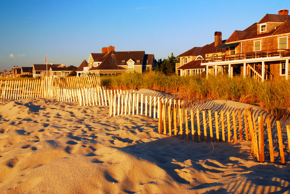4 Things To Promote When Selling Your Beach Home